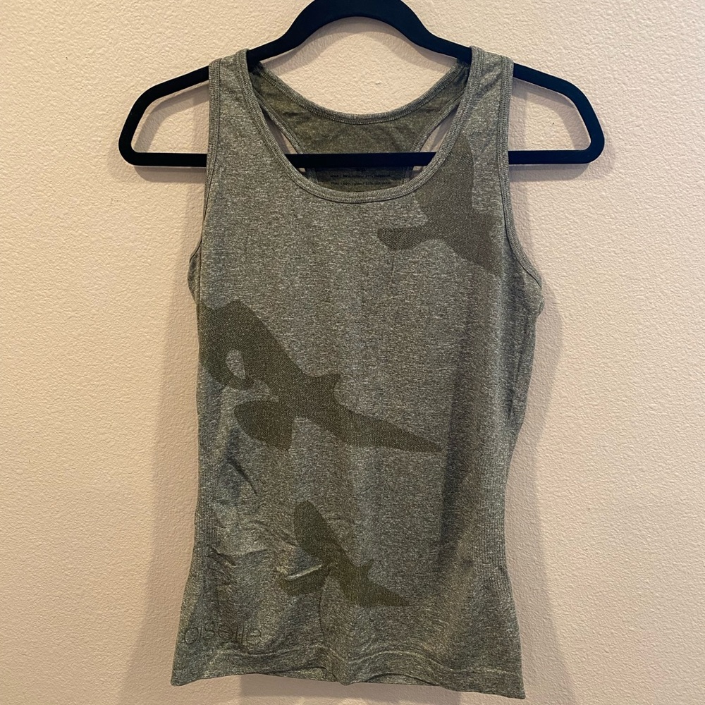 oiselle Olive Green Camouflage Racerback Tank Top